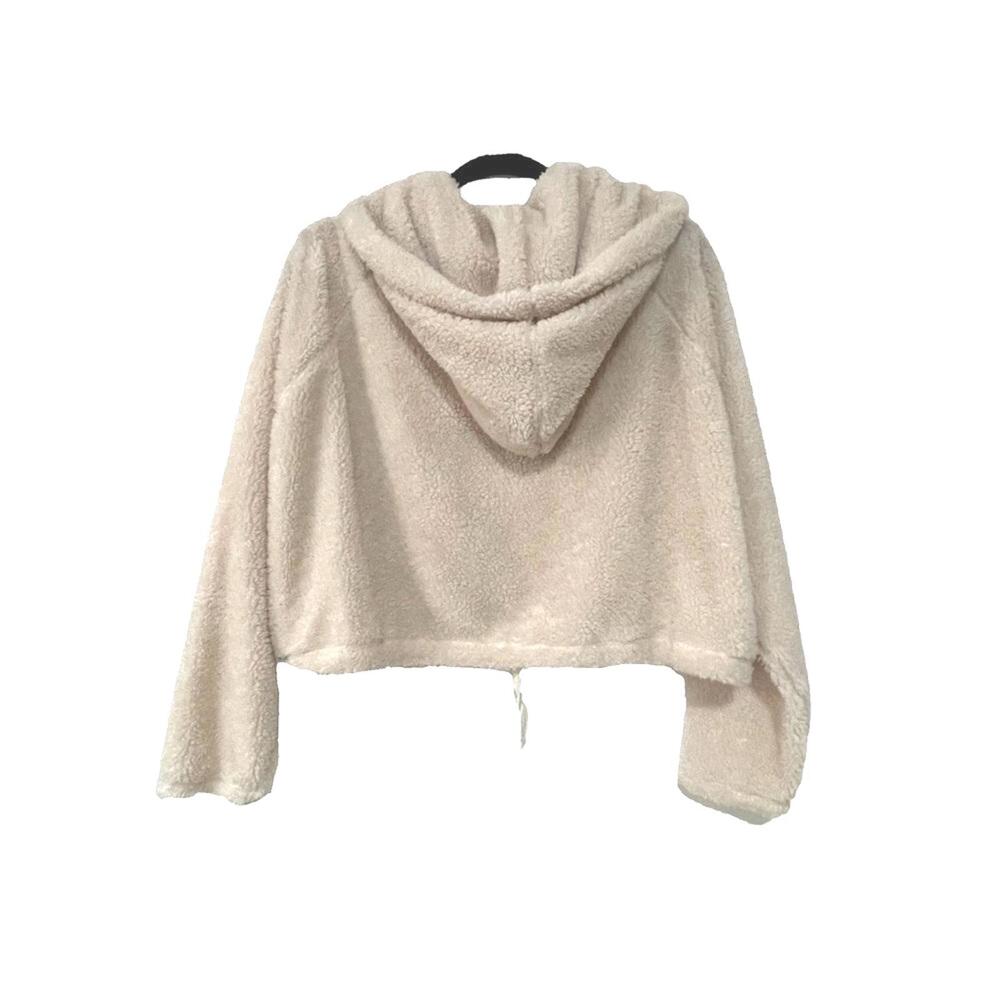 NWT URBAN OUTFITTERS Cropped Sherpa Teddy Fuzzy Hoodie Sweatshirt Drawstring - Picture 5 of 8